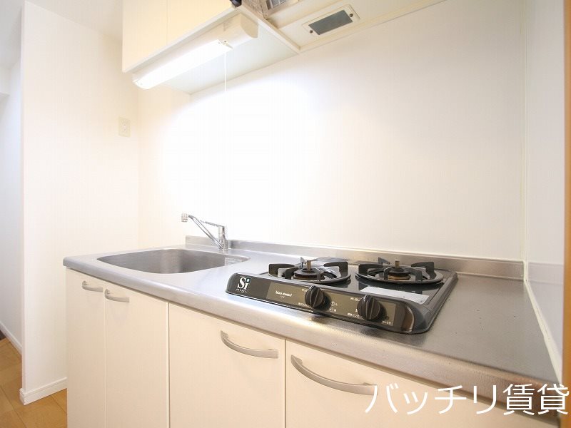 キッチン　同型タイプの為、現状を優先いたします。