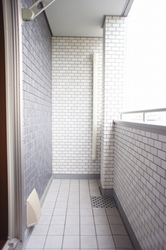 バルコニー　図面と現状に相違がある場合には現状を優先