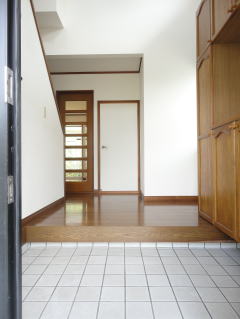 中学校　名取市立みどり台中学校（中学校）まで704m