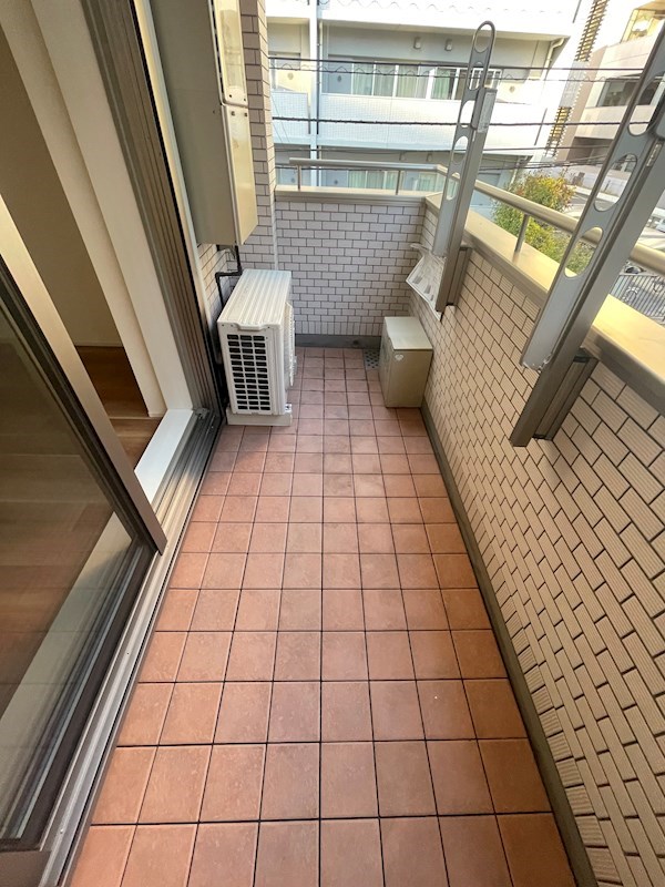 バルコニー　※同物件別号室