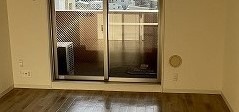 バルコニー　同物件別号室