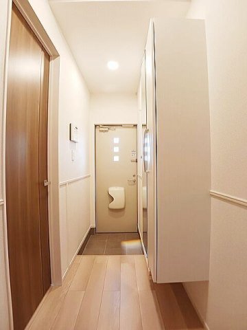 玄関　シューズボックス付きの玄関です★