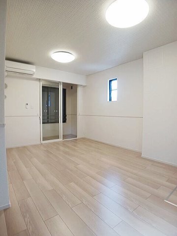 居室・リビング　広いリビングです☆