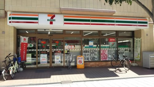 コンビニ　セブンイレブン 大阪天神橋1丁目店（コンビニ）まで136m