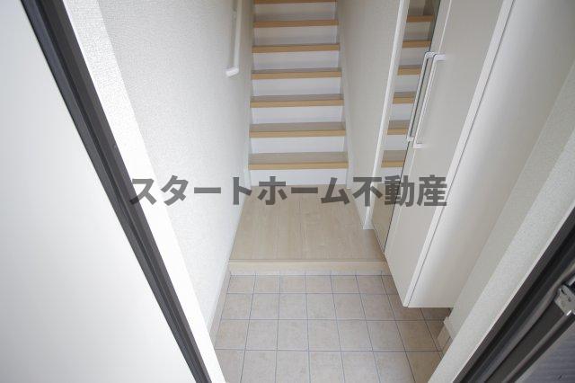玄関　収納もある玄関です