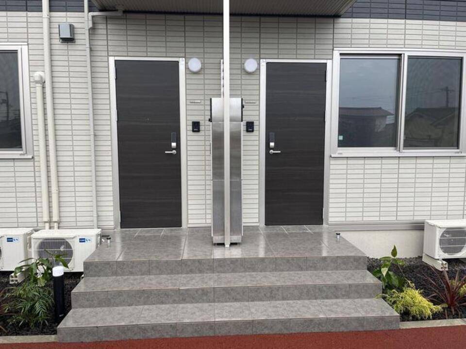 エントランス　エントランス