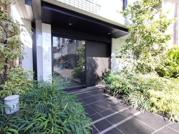 エントランス　毎日通るエントランスはこのようになっています