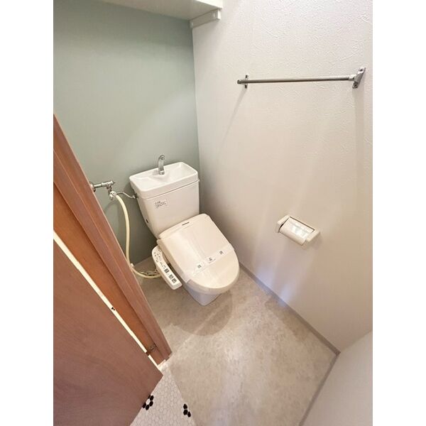 トイレ　清潔感のあるトイレです