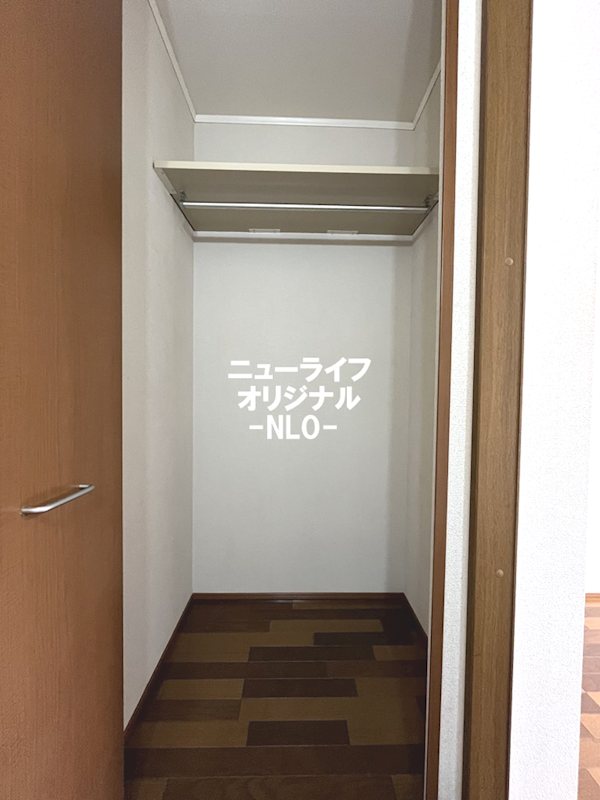 収納　衣類や荷物をすっきり収納できるクローゼット