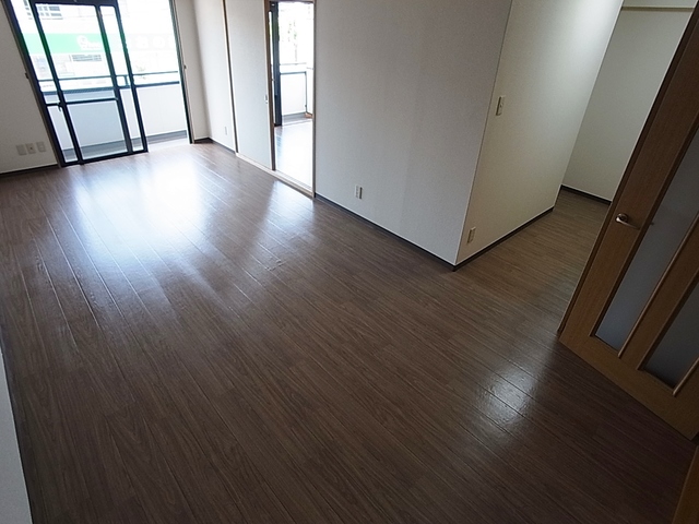 ベル野田の居間写真