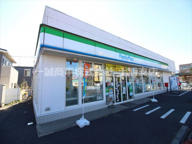 コンビニ　ファミリーマート 土浦大手町店（コンビニ）まで618m