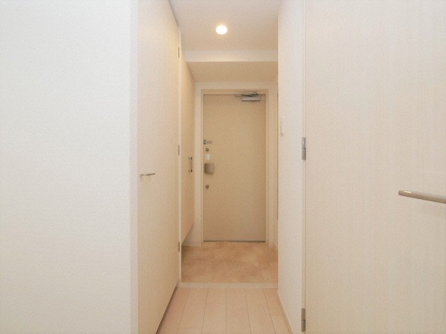 玄関　収納もある玄関です