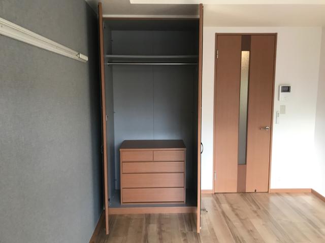 収納　クローゼット