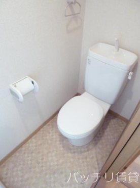 トイレ　※同型タイプの為現状優先