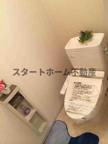 トイレ　清潔感のあるトイレです