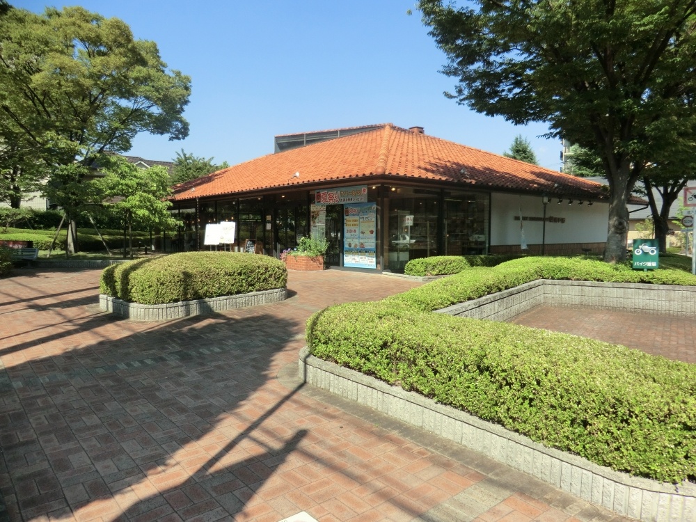 飲食店　神戸屋レストラン 宝塚店（飲食店）まで834m