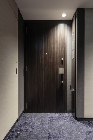 玄関　※写真は同タイプ住戸です。