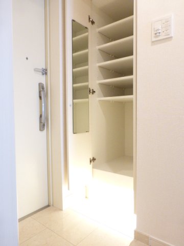玄関　玄関※別部屋参考写真