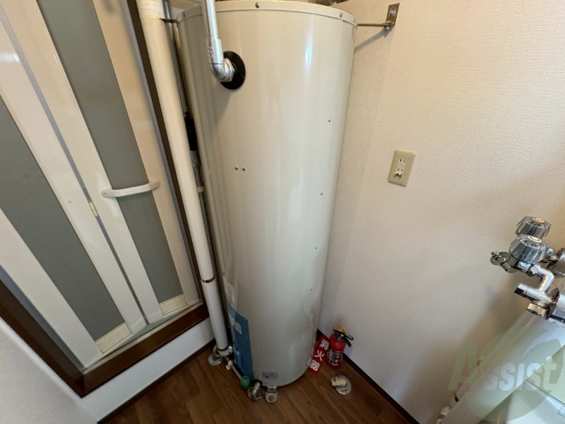 その他設備　電気温水器です。オール電化でお得で安心ですね。