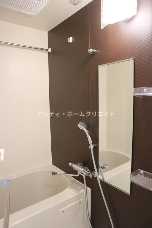 バス・シャワールーム　同タイプ別部屋写真