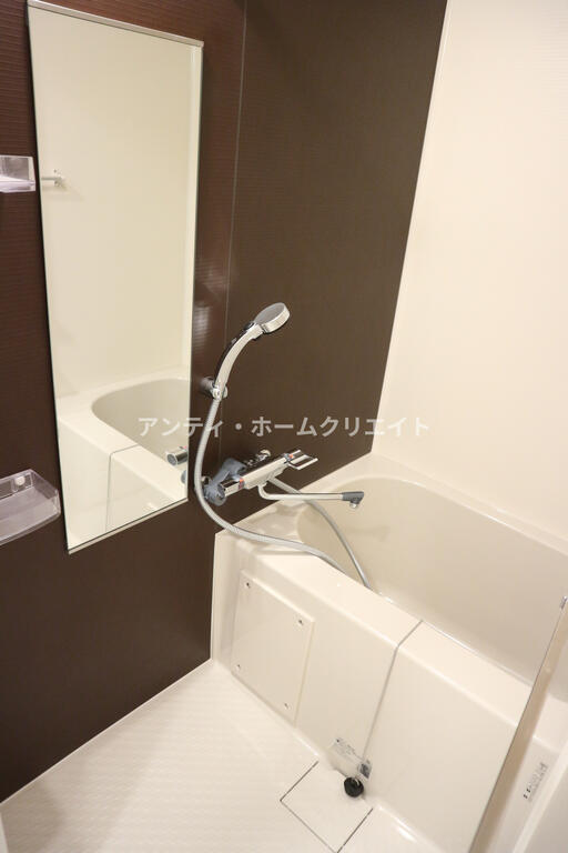 バス・シャワールーム　同タイプ別部屋5階の写真です