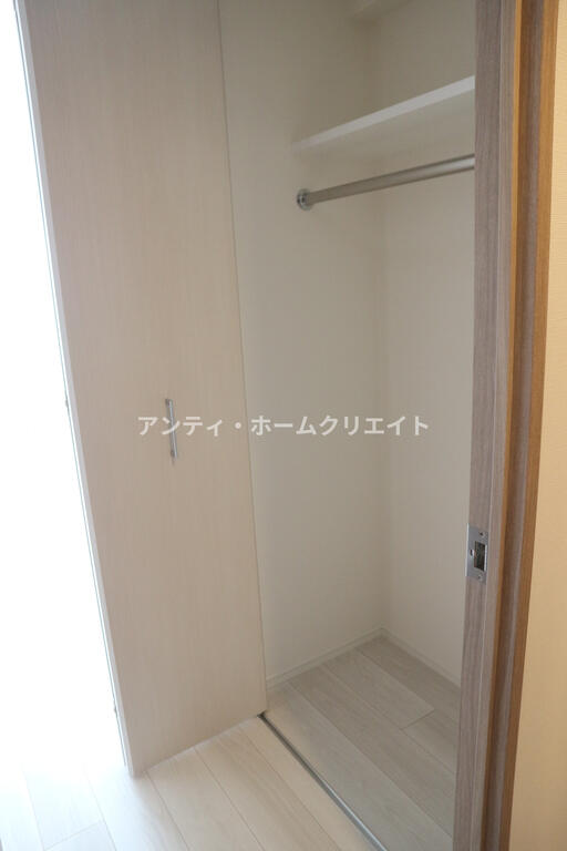 収納　同タイプ別部屋5階の写真です