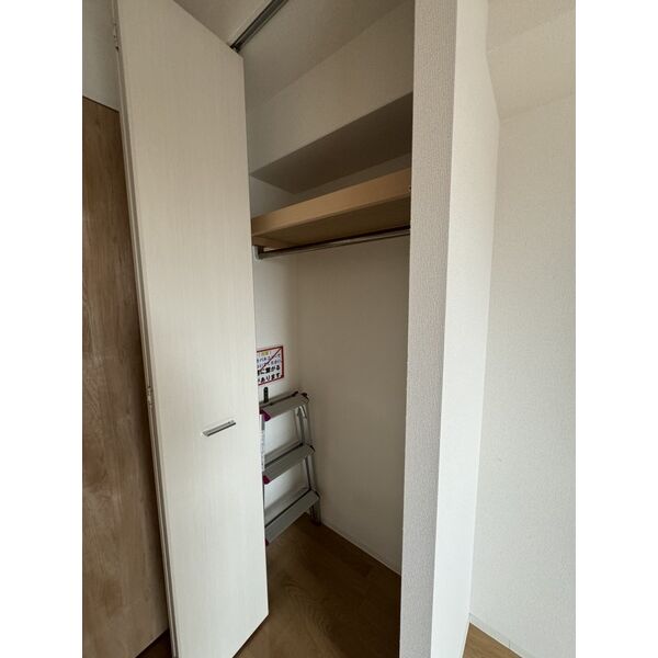 収納　ラシーヌ宿院　クローゼット