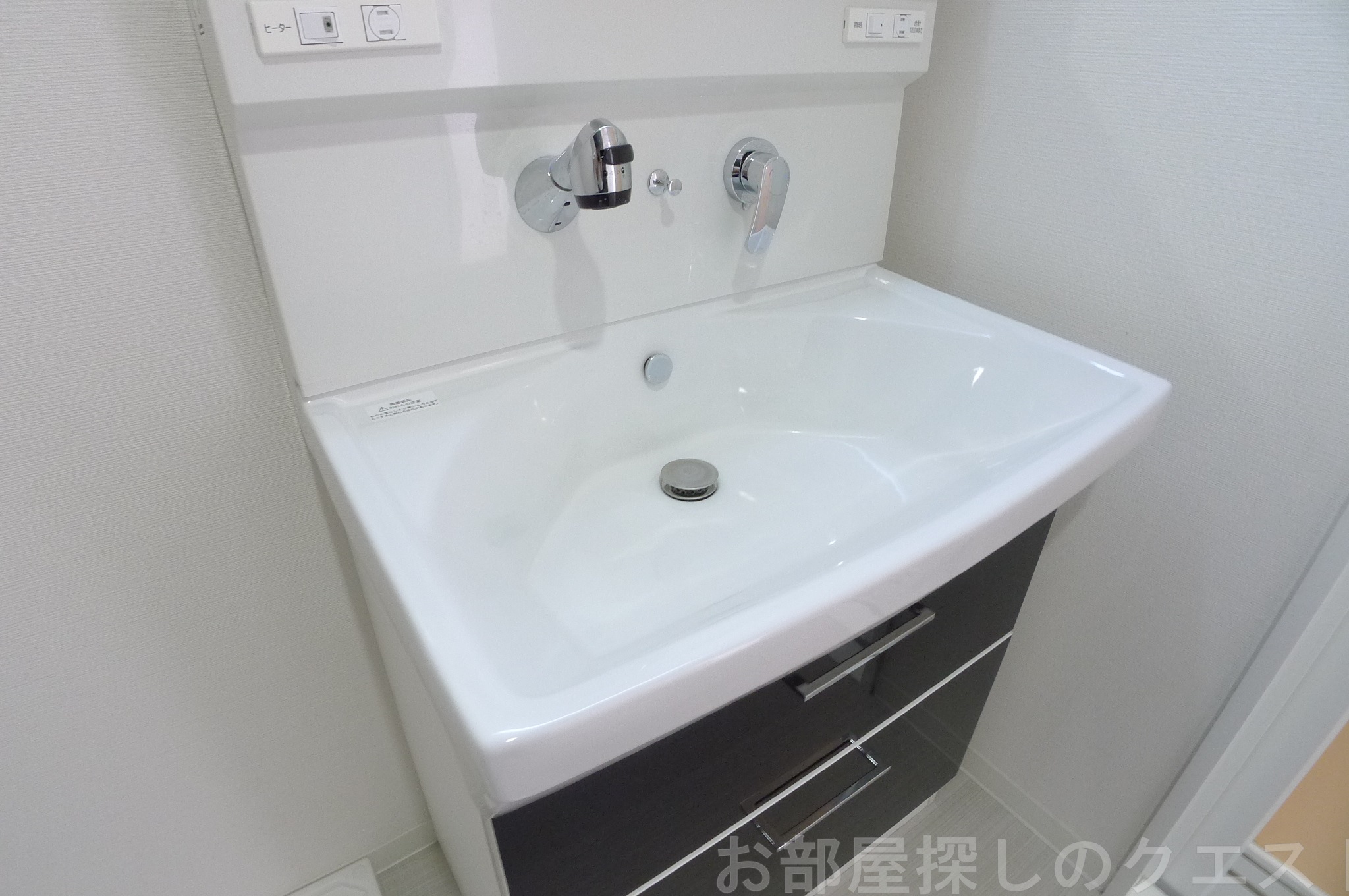 洗面設備　（写真は同仕様）