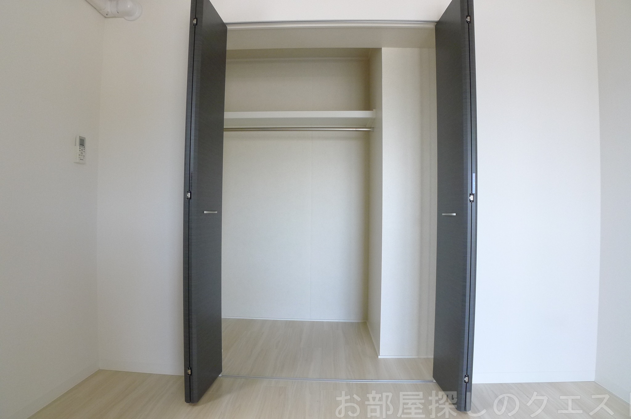 収納　（写真は同仕様）