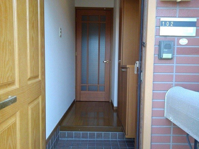 玄関　シンプルで使いやすい玄関です