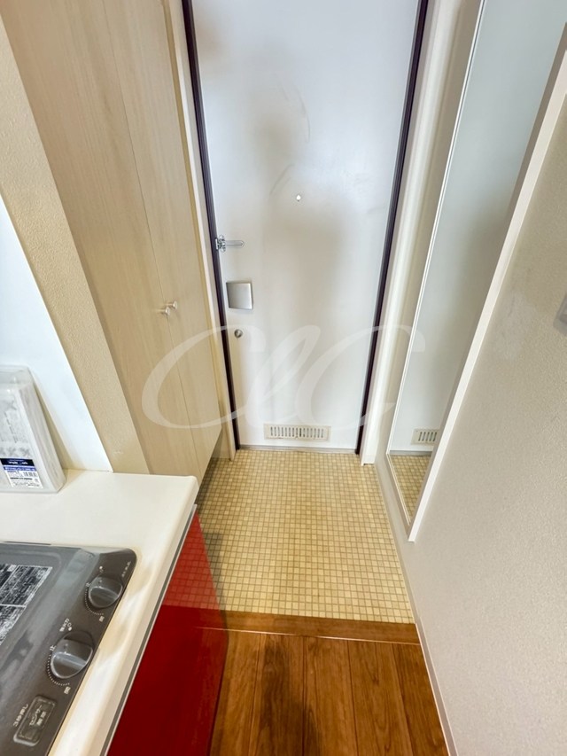 玄関　他号室参考写真