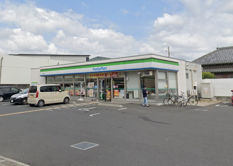 コンビニ　ファミリーマート 川口芝高木店（コンビニ）まで684m