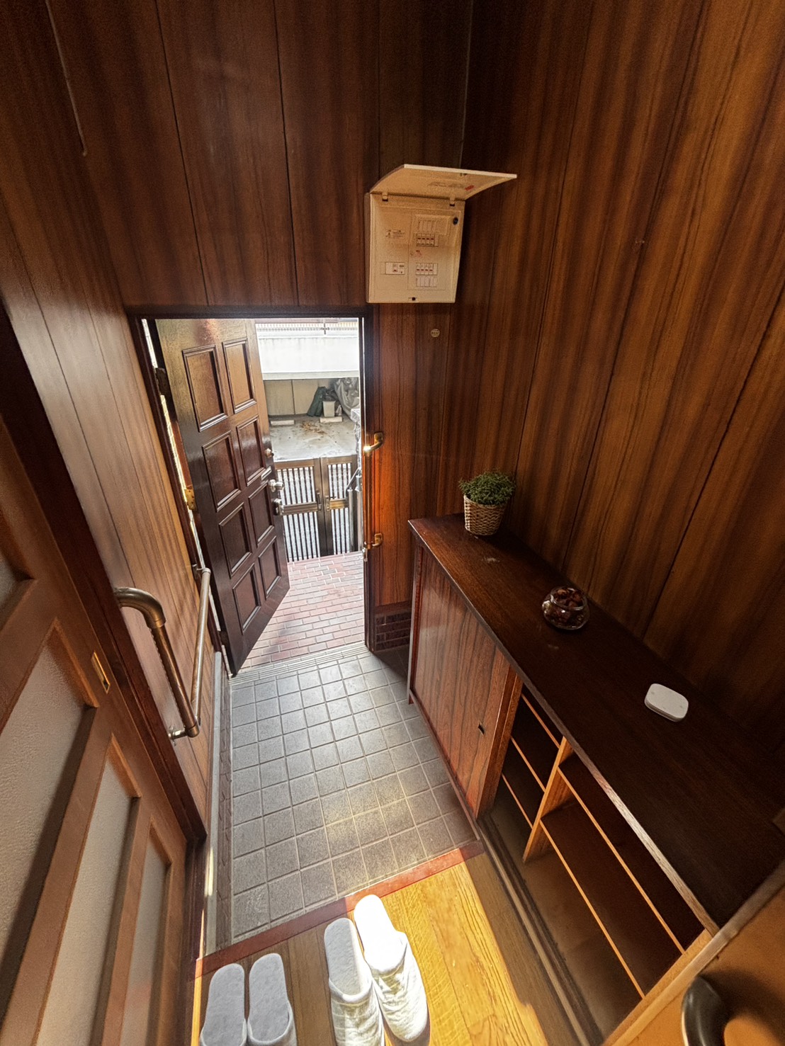 北舞子1丁目戸建の玄関写真
