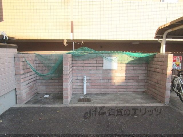 その他設備　ゴミ置き場