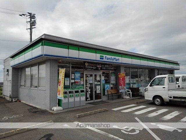 コンビニ　ファミリーマート観音寺粟井町店（コンビニ）まで950m
