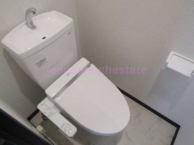 トイレ　同施工