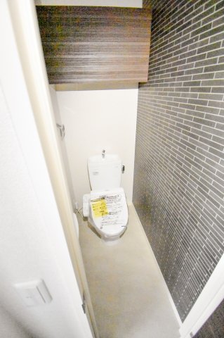 トイレ　清潔感があるトイレです。入るとホッとする、そんな空間。