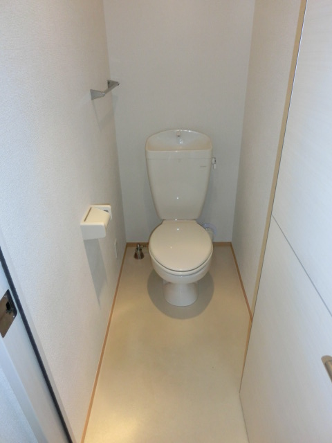 トイレ　iスクエアwing　トイレ