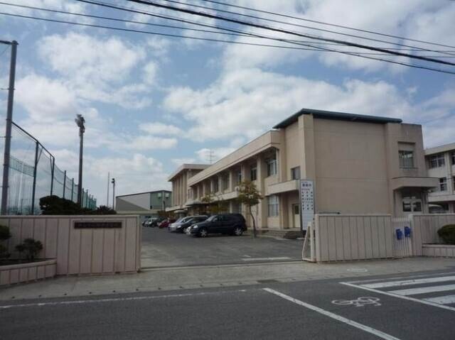 中学校　岡山市立御南中学校（中学校）まで1440m