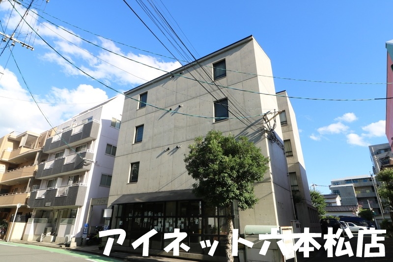 その他共有部分　共有のゴミ捨て場もございます。