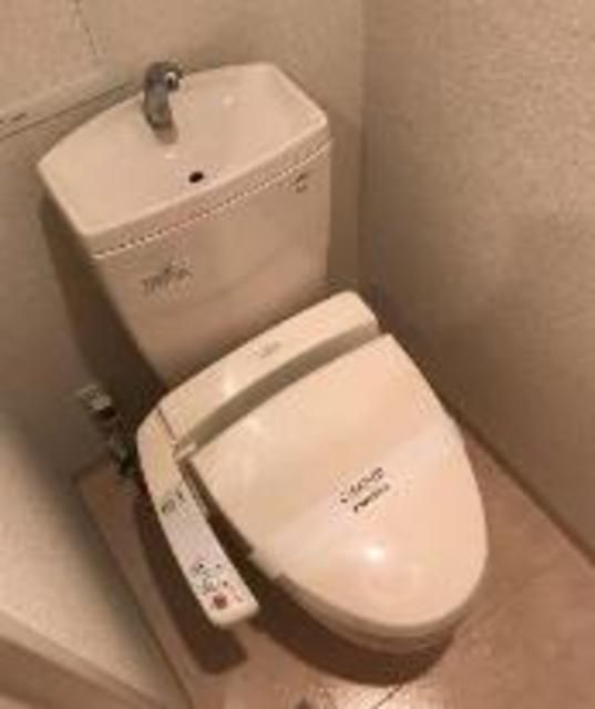 トイレ　ラクラス麻布十番