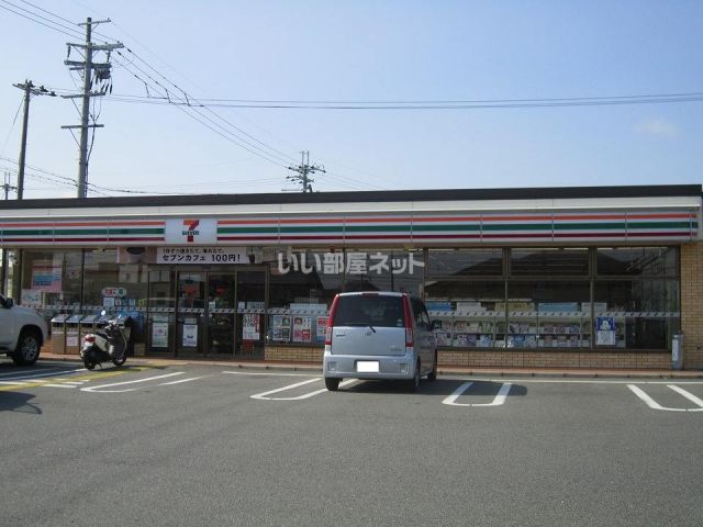 コンビニ　セブンイレブン 近江八幡駅東店（コンビニ）まで739m