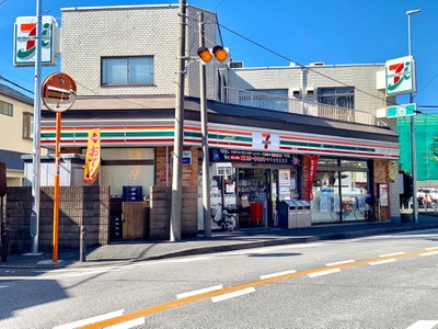 コンビニ　セブンイレブン 古市場店（コンビニ）まで311m