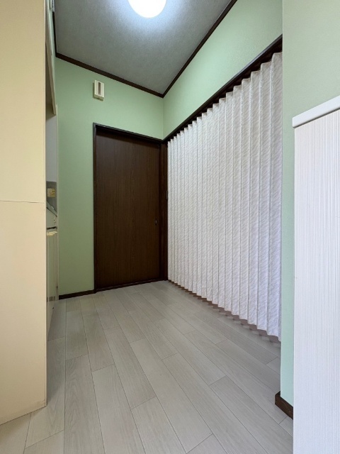 玄関　※同タイプ別部屋