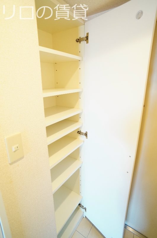 玄関　別号室