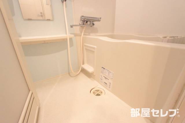 バス・シャワールーム　１日の疲れを癒やしてください