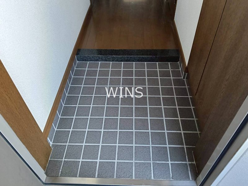 玄関　別部屋参考写真です
