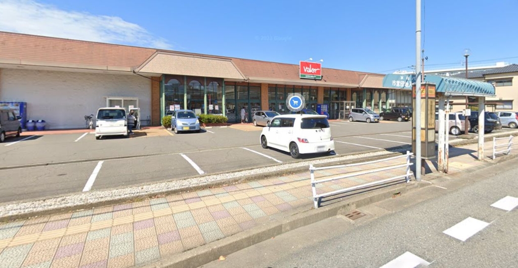 スーパー　バロー 豊岡店（スーパー）まで523m