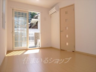 居室・リビング　エアコン付き