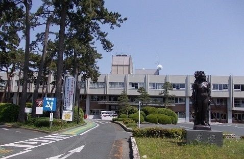 役所　豊川市役所（役所）まで700m
